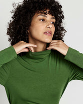 Close Fit Turtleneck - Garden Green
