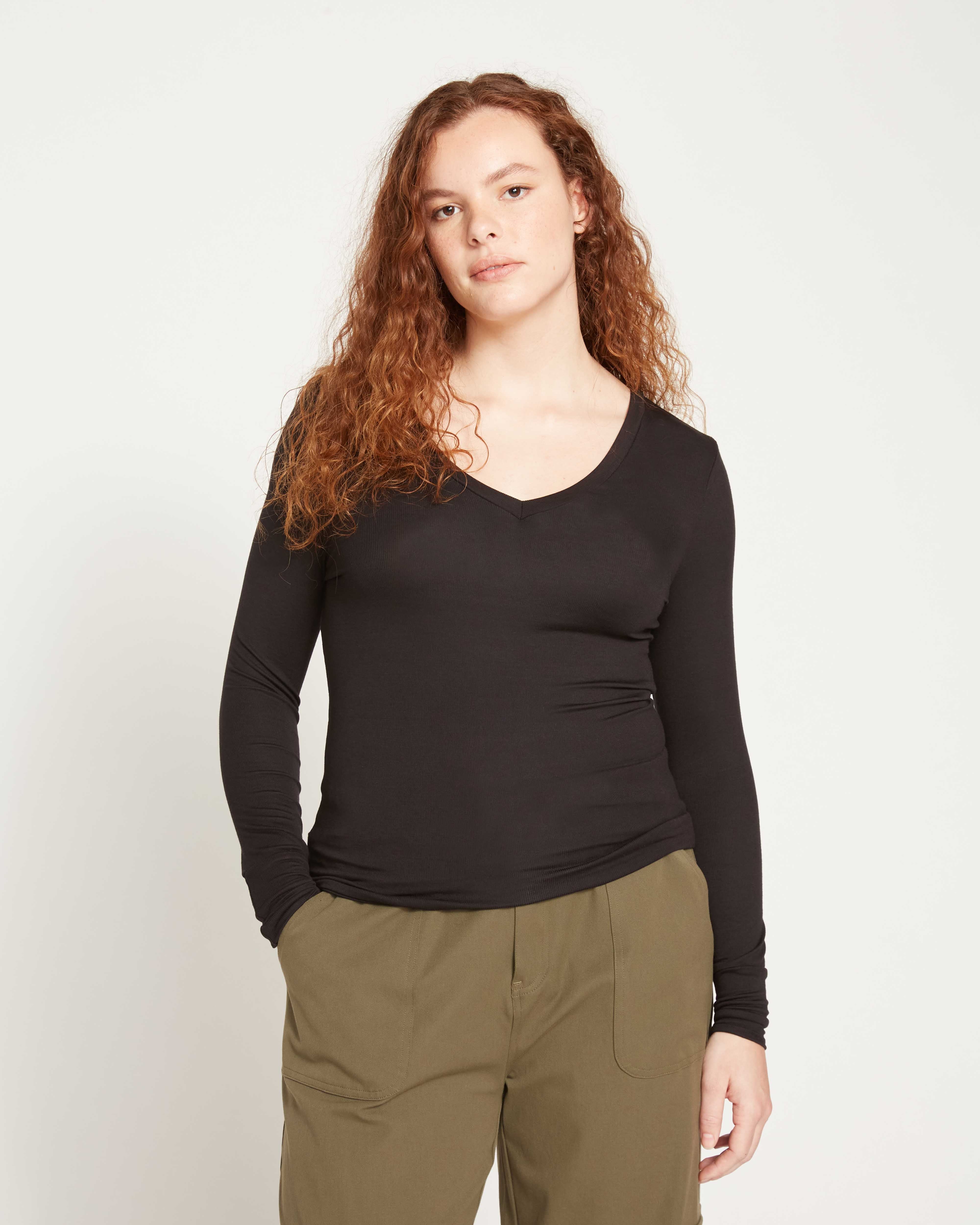 Cloud Rib Long Sleeve V-Neck Tee - Black