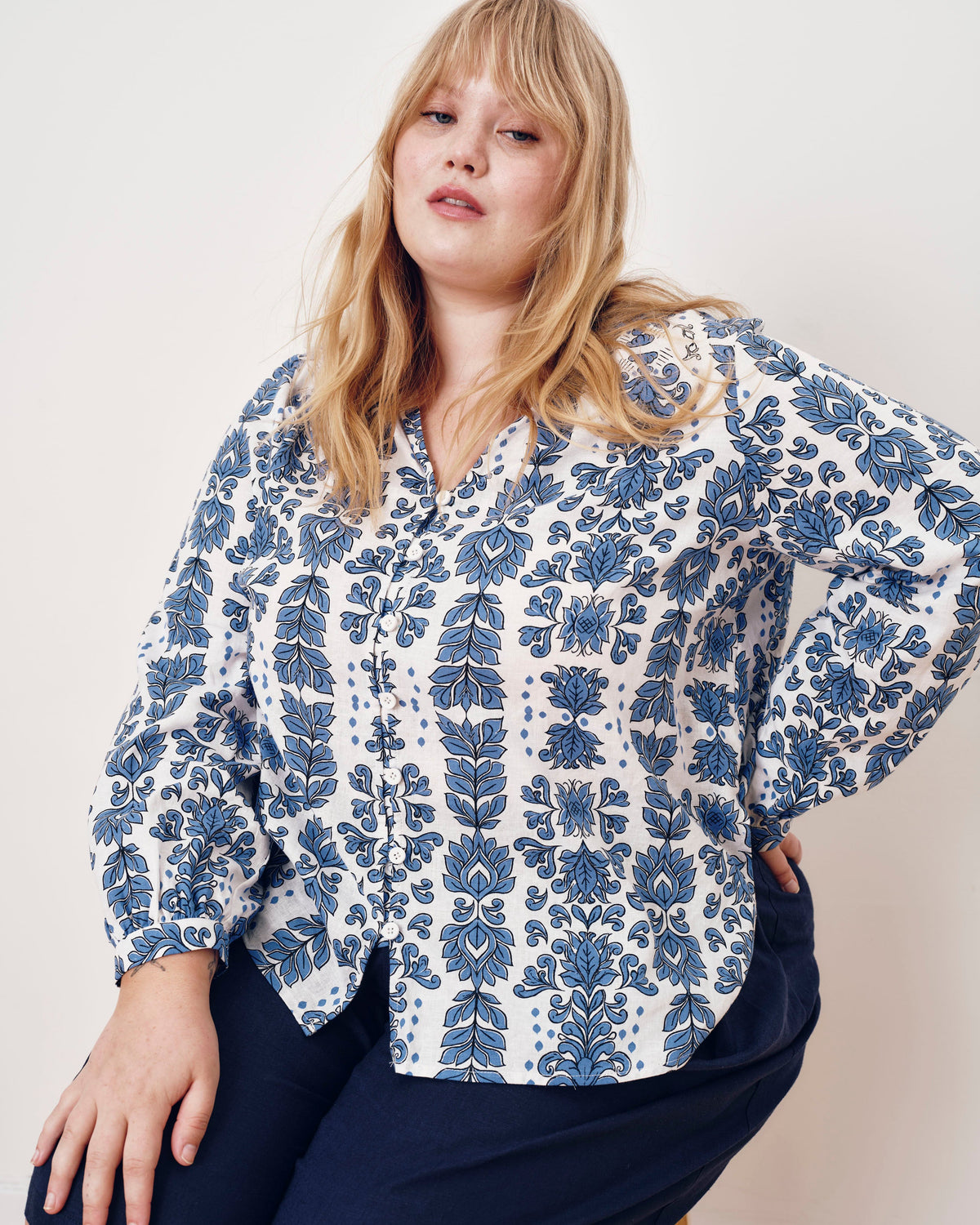 Avalon Linen Blend Blouse - Rococo Beach Print