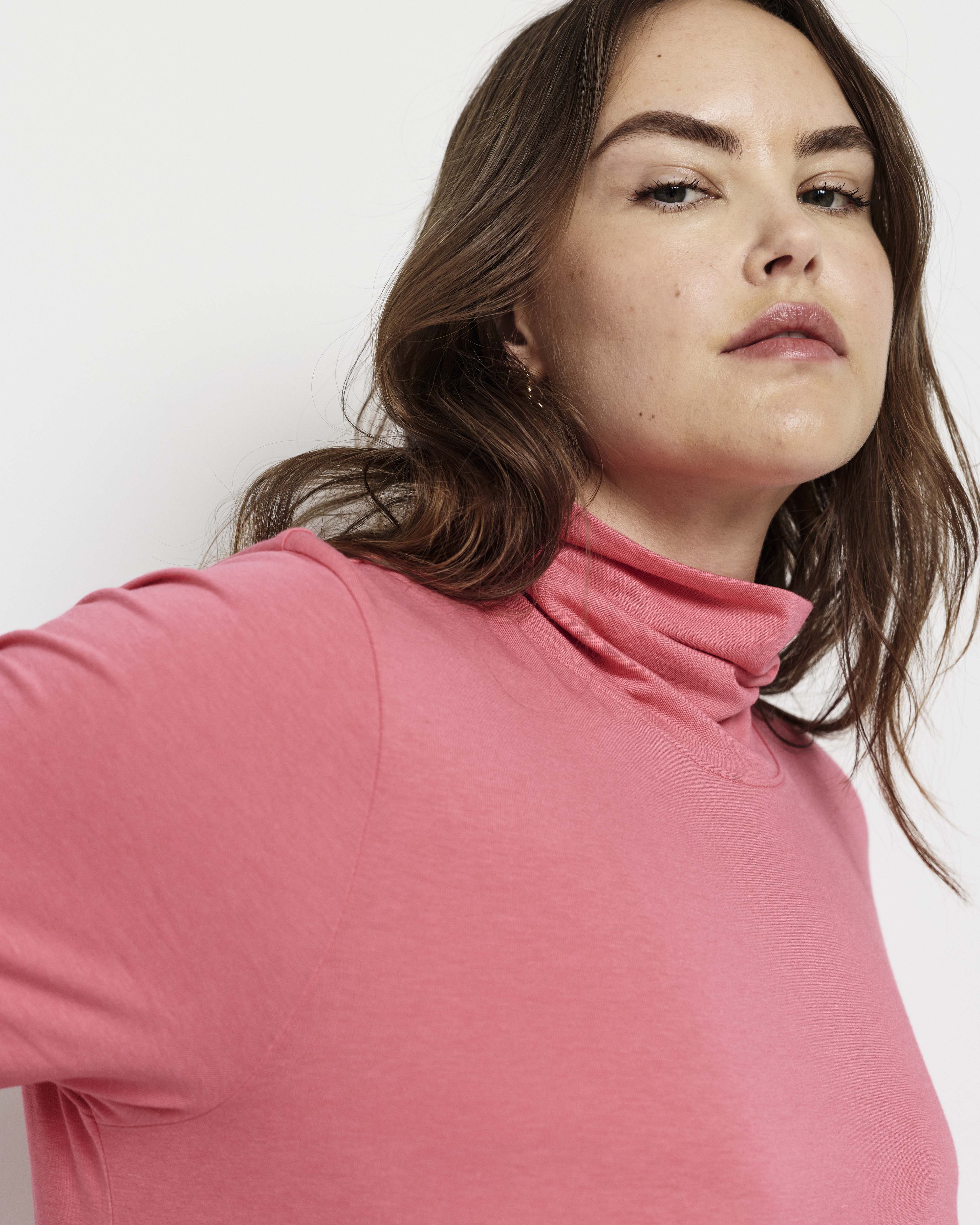 Close Fit Turtleneck - Rapture Rose