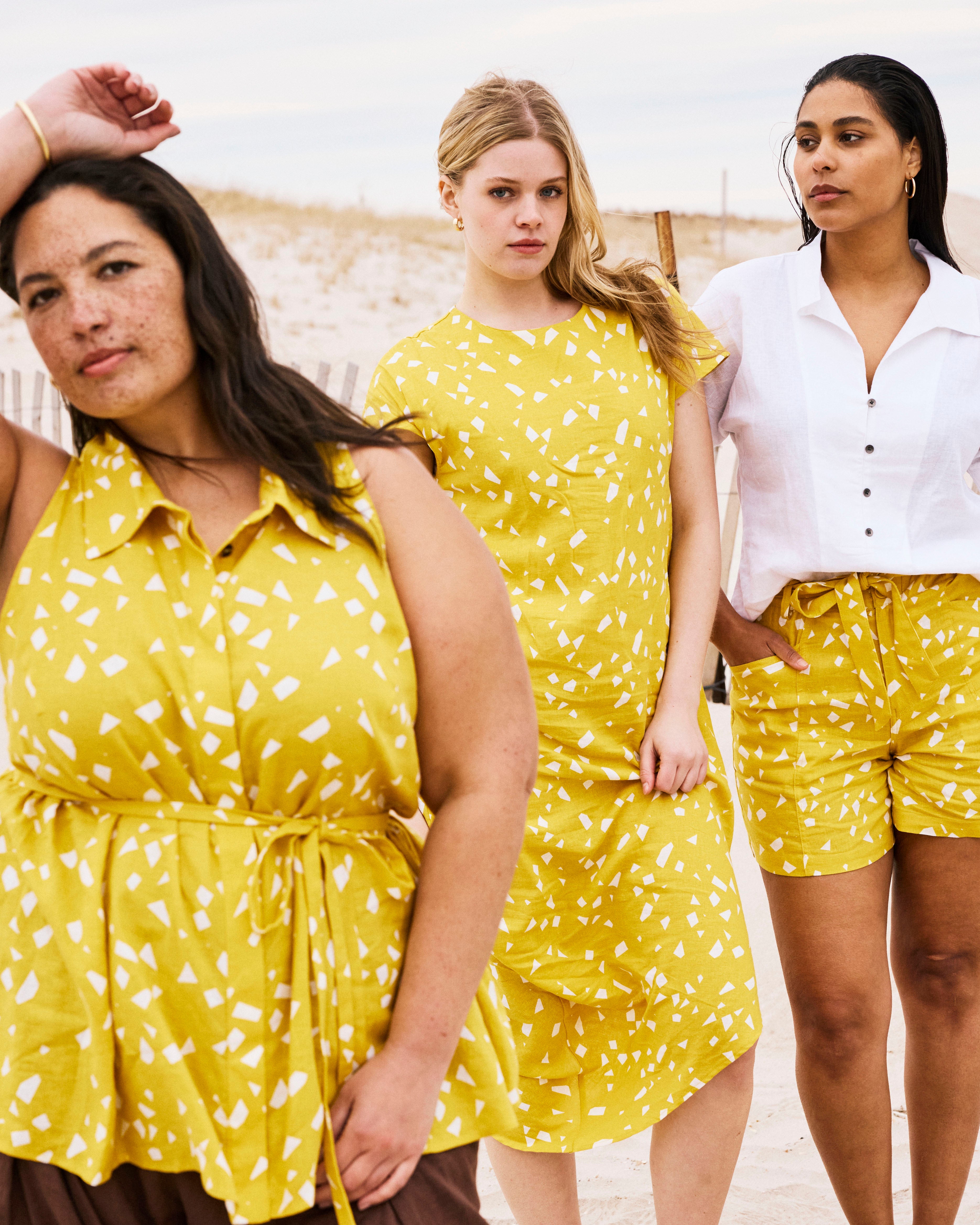 Adelaide Sleeveless Linen Blend Shirt - Yellow Confetti Print