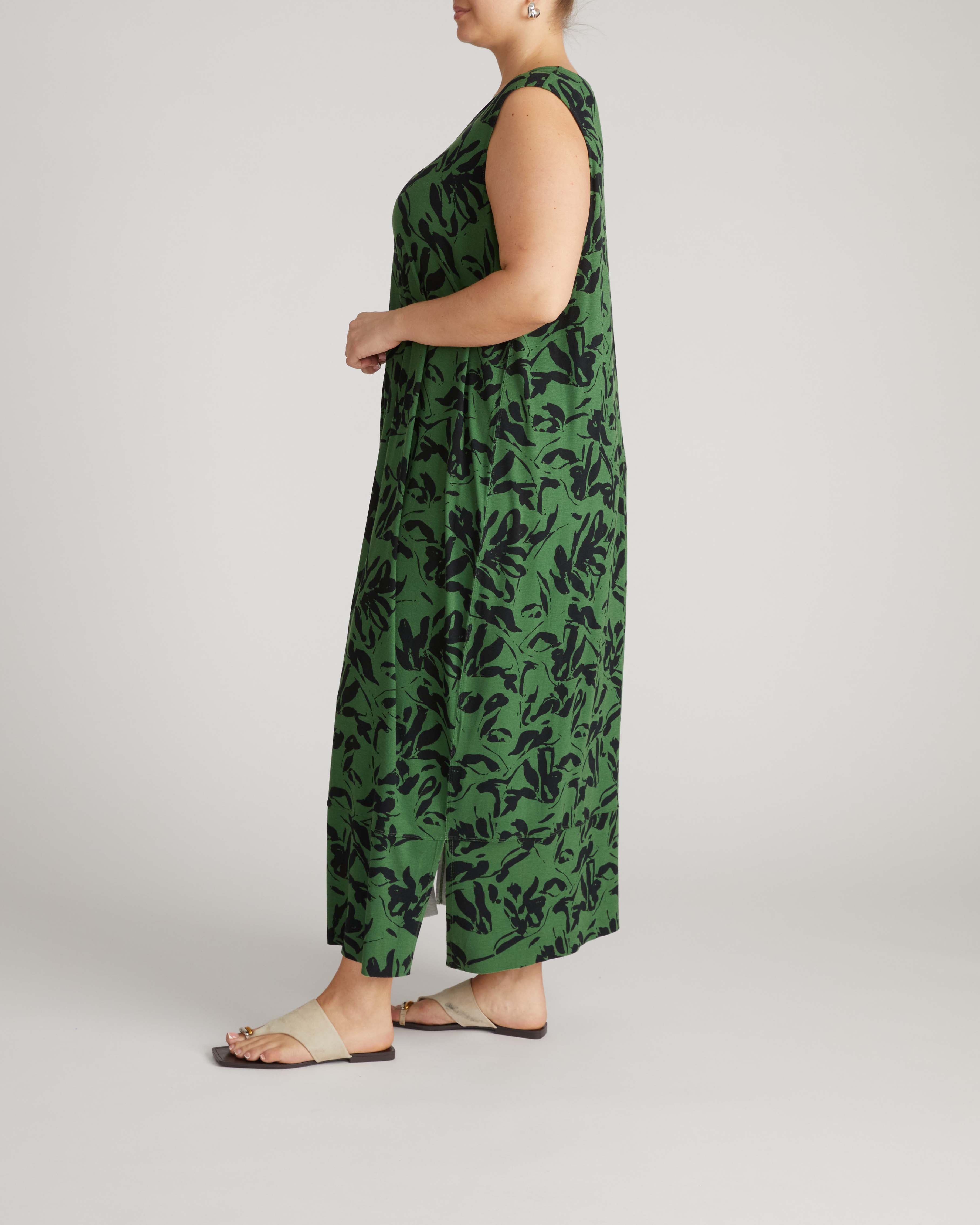 Claremont Liquid Jersey Sheath Dress - Green Sgraffito Print