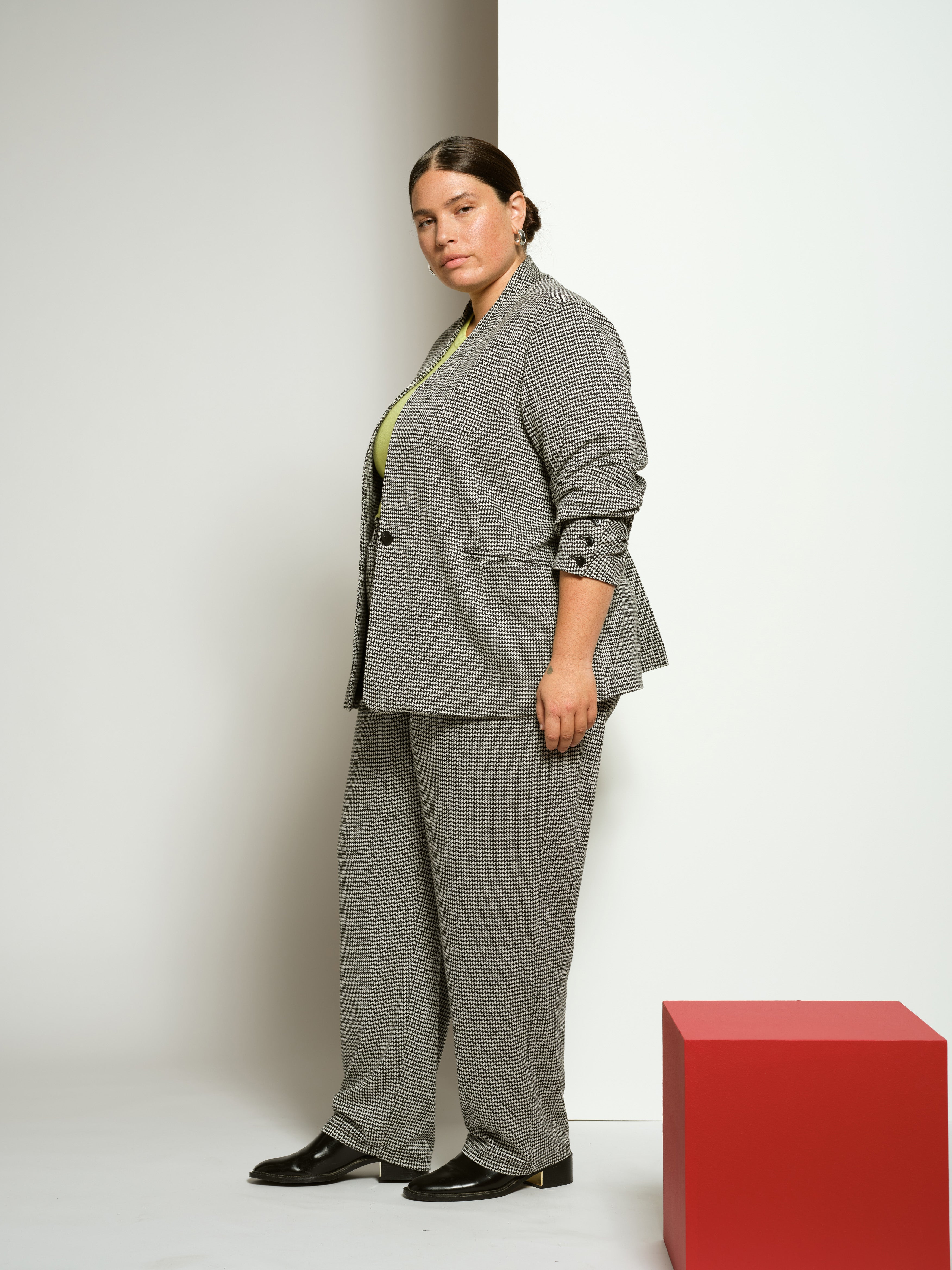Audrey Relaxed Uniform Ponte Workpant - Black/White Houndstooth