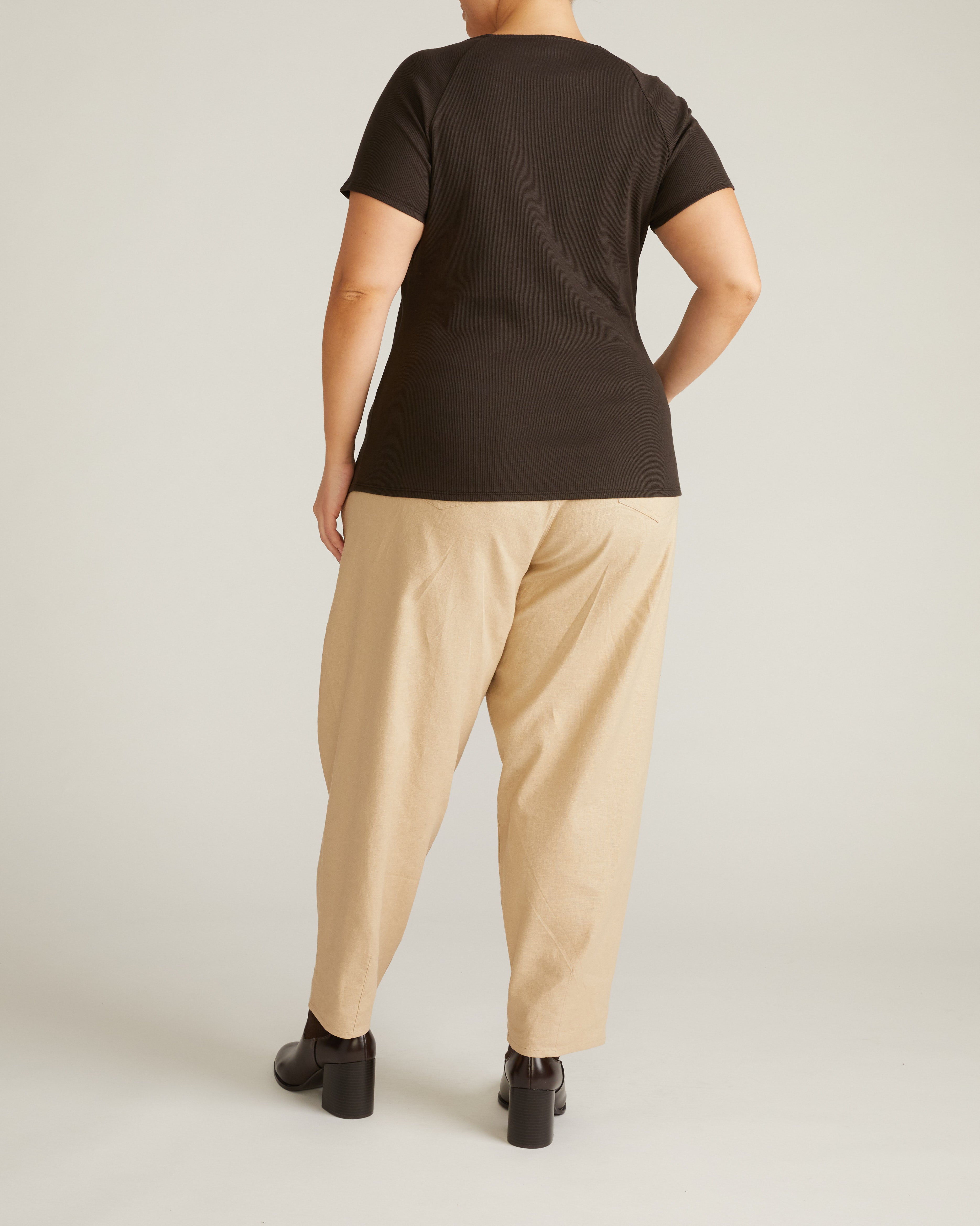 Carey Ribbed Sweetheart Tee - Espresso