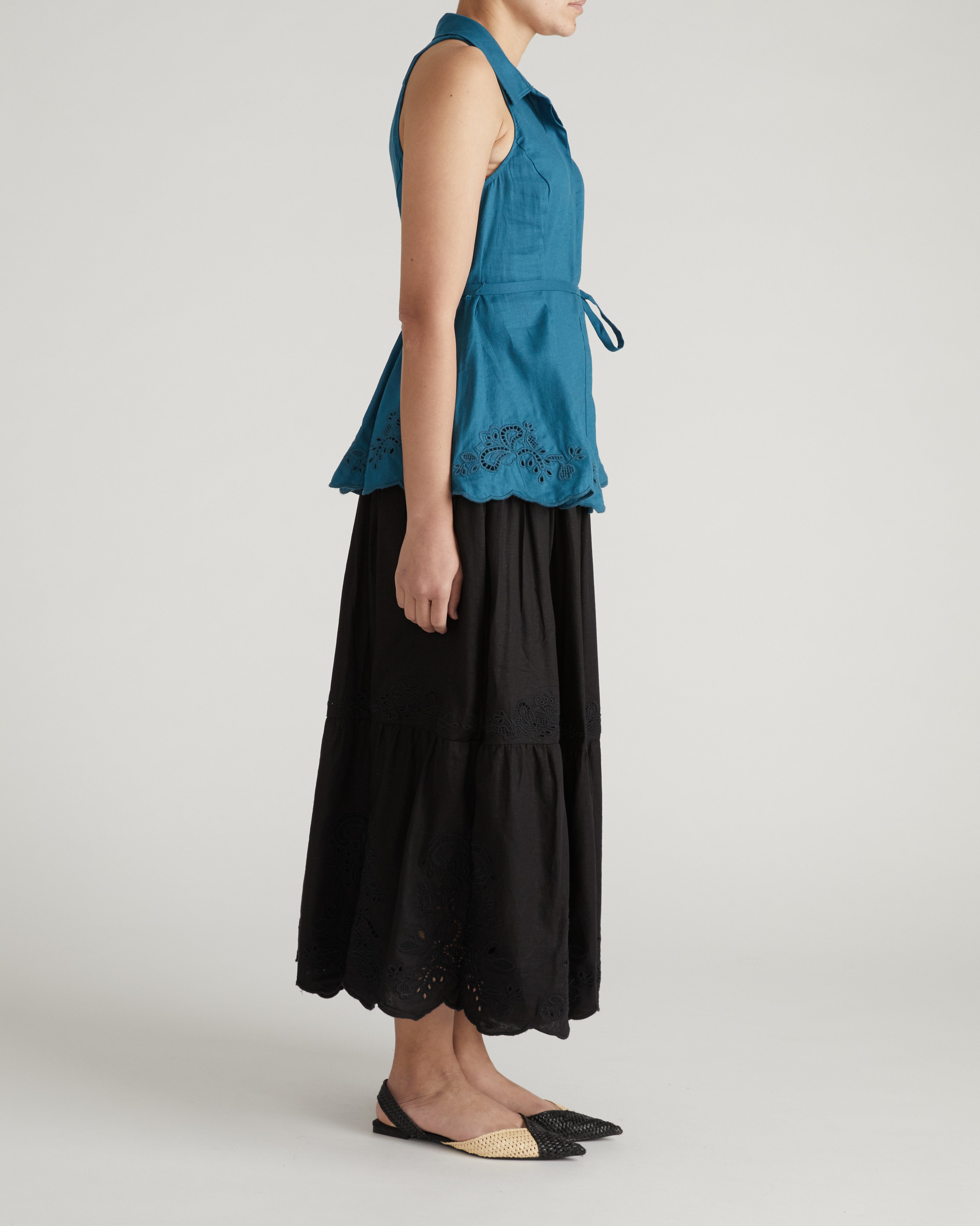 Adelaide Embroidered Sleeveless Linen Blend Shirt - Ink Blue