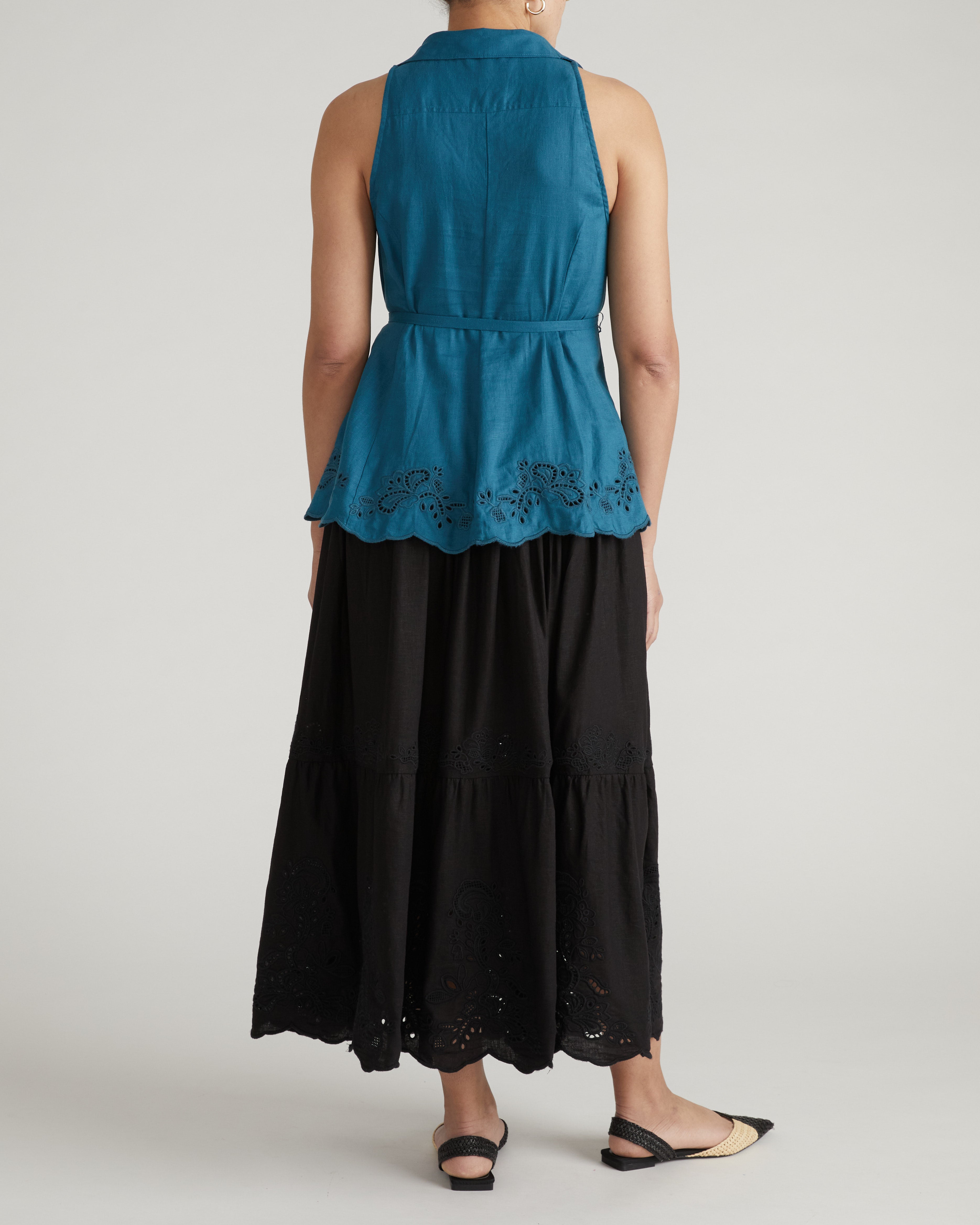 Adelaide Embroidered Sleeveless Linen Blend Shirt - Ink Blue